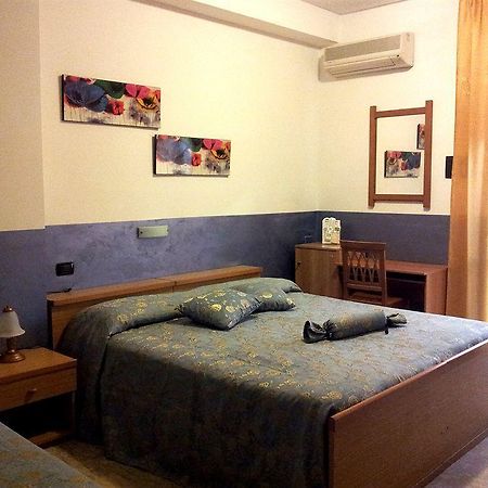 Affittacamere Diavin Vibo Valentia Bagian luar foto