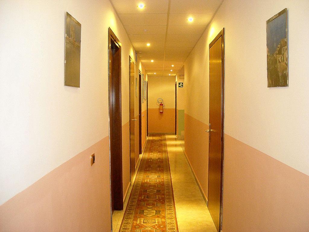 Affittacamere Diavin Vibo Valentia Bagian luar foto