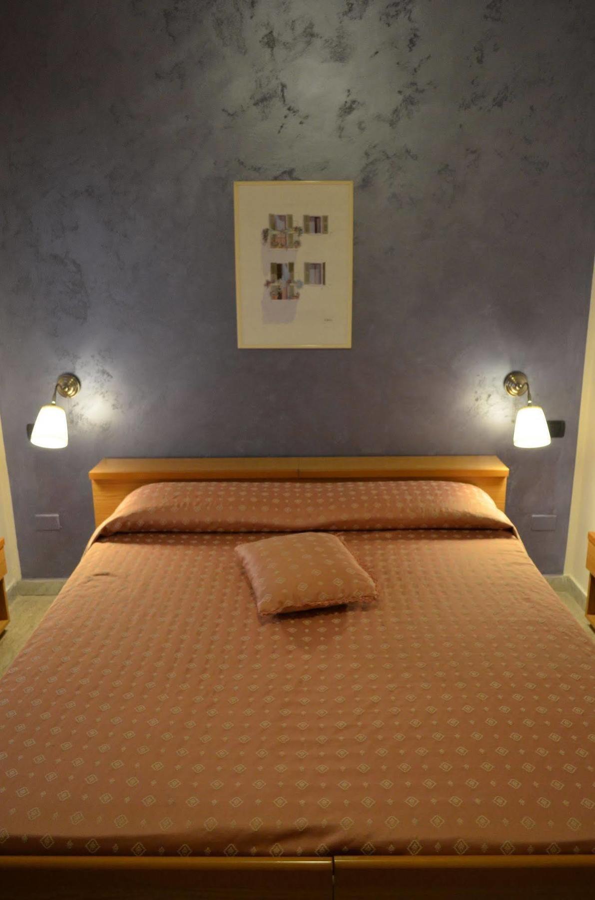 Affittacamere Diavin Vibo Valentia Bagian luar foto
