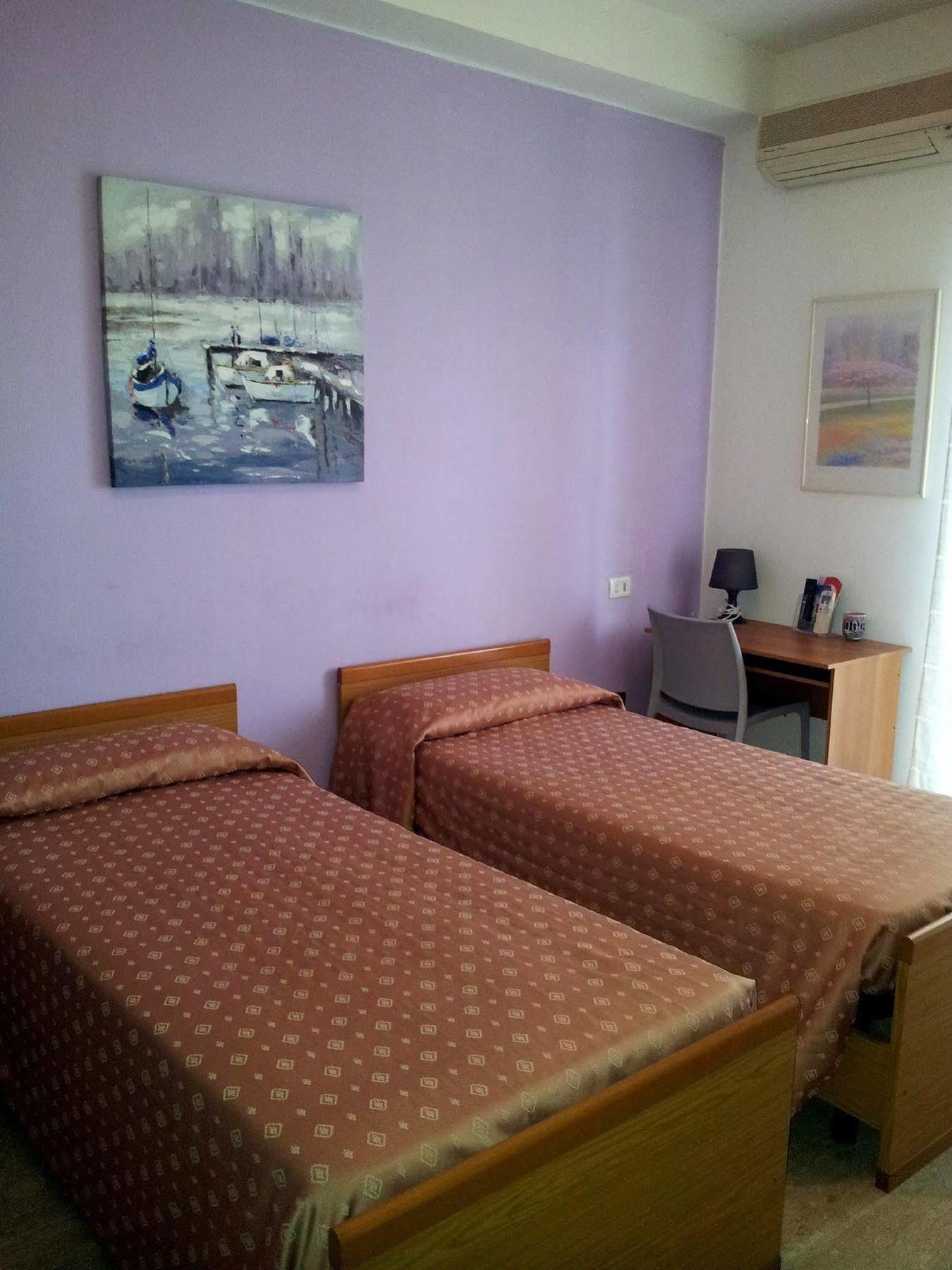 Affittacamere Diavin Vibo Valentia Bagian luar foto